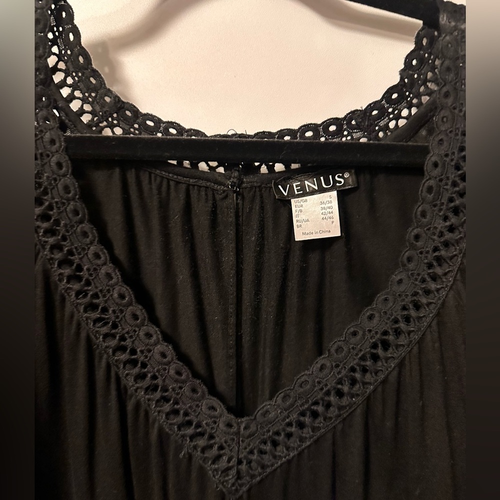 Venus cold shoulder top - nice detailing